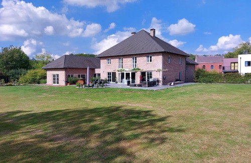 Wepion Bed & Breakfast | Sherlock's Home