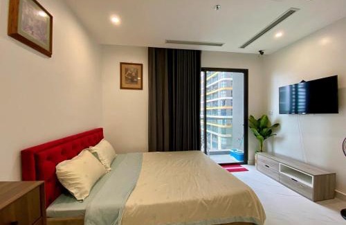 District 9 Apartment | Shi House- Studios BE5 - Swimming Pool & Balcony