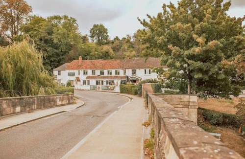 Shillingford Hotel | Shillingford Bridge Hotel