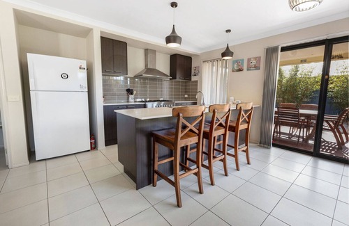 Paynesville House | Shiloh House - Discover the balance of convenience and tranquility