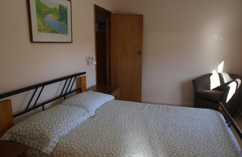 Malua Bay House | 'Shimoda' on Illabunda, McKenzies Beach
