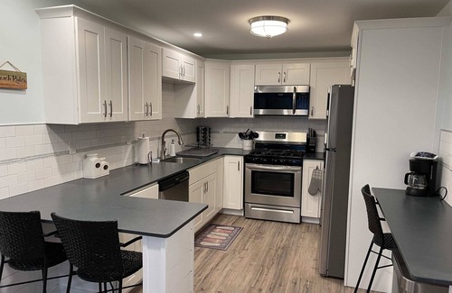 Ship Bottom Apartment | Ship Bottom LBI Apt B- 1 Block from the beach