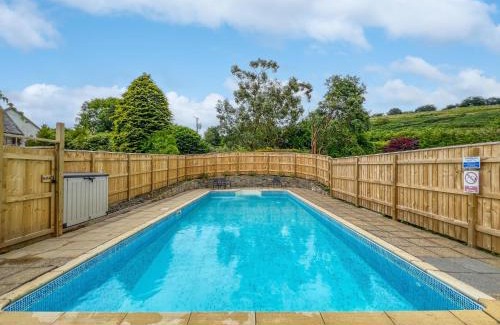 Swimbridge House | Shippon, Nr Barnstaple with outdoor seasonal pool, free wifi and on-site parking