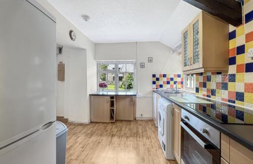 Swimbridge House | Shippon, Nr Barnstaple with outdoor seasonal pool, free wifi and on-site parking