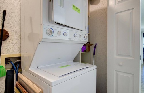 Sneads Ferry Condo | Shipwatch Villa 1309 / Internet, Community Pool, Elevator!!