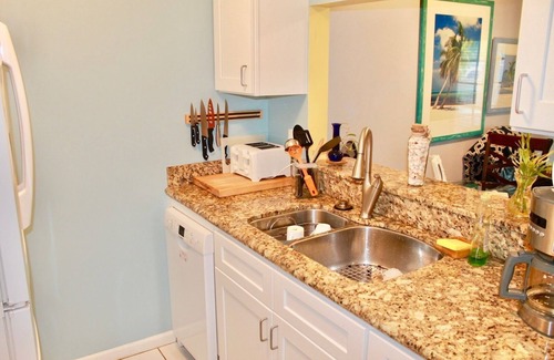 Truman Annex Condo | Shipyard end unit - NOW AVAILABLE SEPT 2025