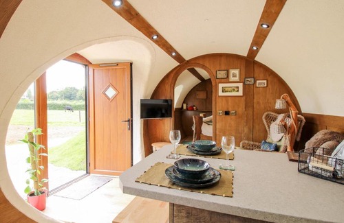 Little Hereford House | Shire's End