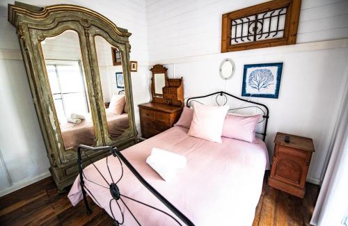 Byron Bay Bed & Breakfast | Shirley Blue