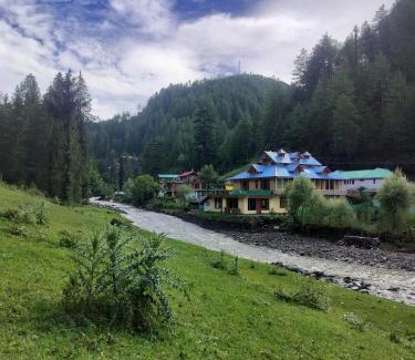 Banjar Apartment | Shiva valley river side home stay H