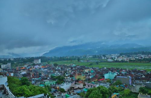 Rishikesh Apartment | Shivoham Yoga Retreat - spacious and fully equipped apartment in tranquil area