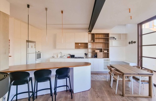 Tel Aviv City Center Apartment | Shlomo HaMelekh Topaze