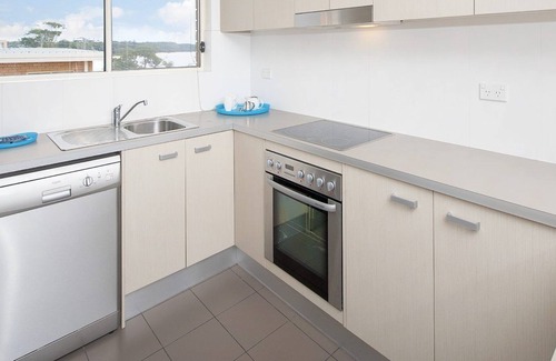 Shoal Bay Apartment | Shoal Towers No.9 - Magnificent Shoal Bay Beach Views