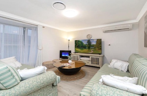 Ettalong Beach House | Shore Fun - Ettalong Beach