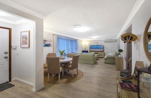 Ettalong Beach House | Shore Fun - Ettalong Beach