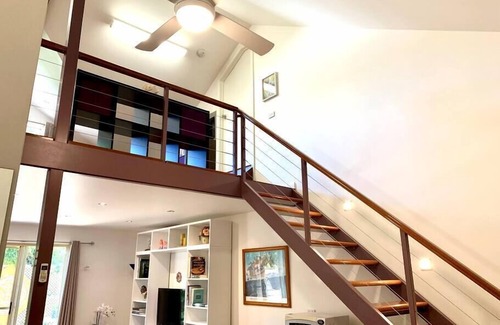 Henley Beach Apartment | Shore to Please 1 bdrm loft apt, Beach, Wifi