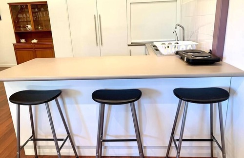 Henley Beach Apartment | Shore to Please 1 bdrm loft apt, Beach, Wifi