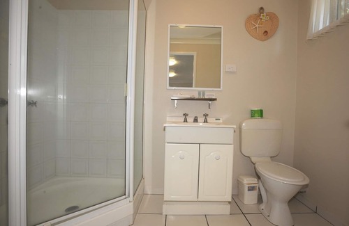 North Ward Hotel | Shoredrive Motel