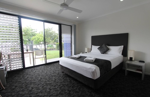North Ward Hotel | Shoredrive Motel