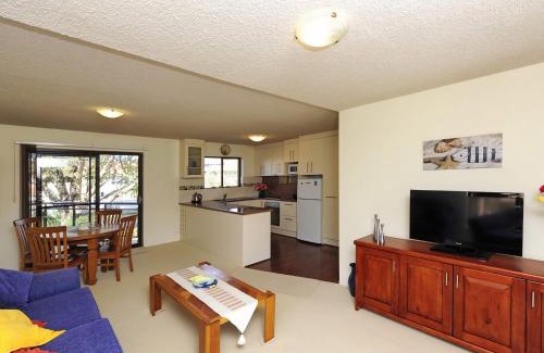Nelson Bay Apartment | Shoreline Unit 2 1 Intrepid Close