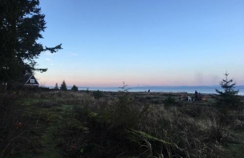Regional District of Nanaimo House | Shorewater Resort, Qualicum Beach