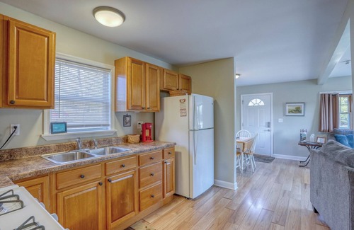 Elkton House | Short Term Water Oriented Furnished Apartment