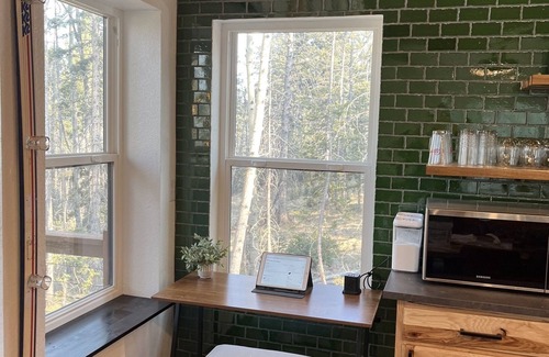 Angel Fire Cabin | Shotski's Lodge - Secluded Ski-In/Out with Hot Tub, Wildlife and Views