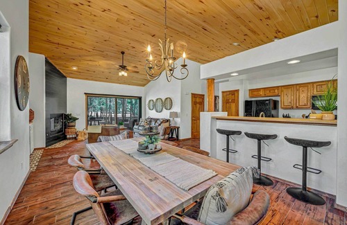 Torreon Cabin | Show Low 'A-to-Z Cabin' with Deck & Gas Grill!