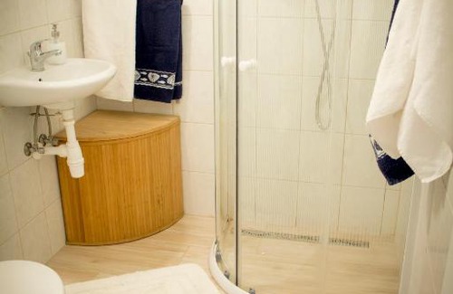 Nepszinhaz negyed Apartment | SHR Blaha's Little Dream