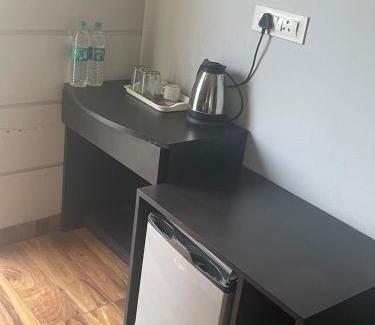Vrindavan Hotel | Shree Krishna nand room