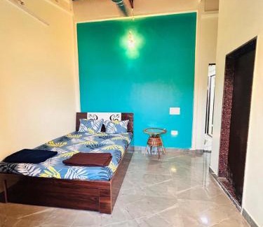 Jejuri House | Shree Samartha Guest House
