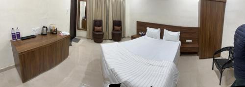 Khilchipur Hotel | Shri Vishwanath Resort