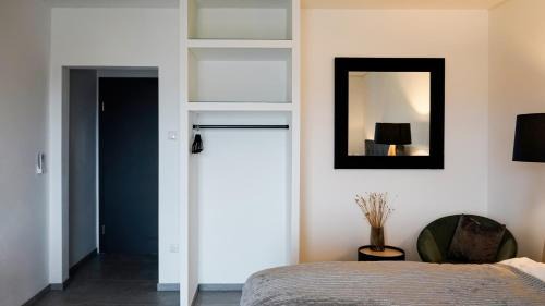 Siegen House | Si-View Doppelzimmer mit Balkon Zimmer 8 - Hotel