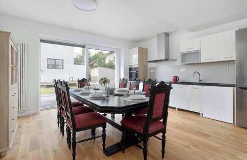 Swoszowice House | Siarczana 10 Cracow | Charming 3-Bedroom House | Cozy Terrace