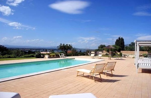 Isola Villa | Sicily at its best: Beautiful Villa Gialla with pool, close to sandy beaches