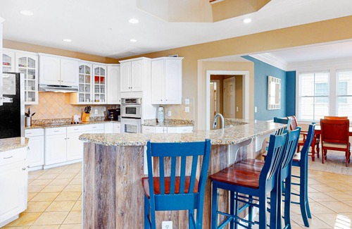 Sunset Island House | Side-by-side homes with bay views, resort pools, tennis, & gym - near beach