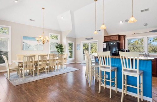 Corolla House | Sidebar: Saltwater Pool, Game Room, Club Amenities