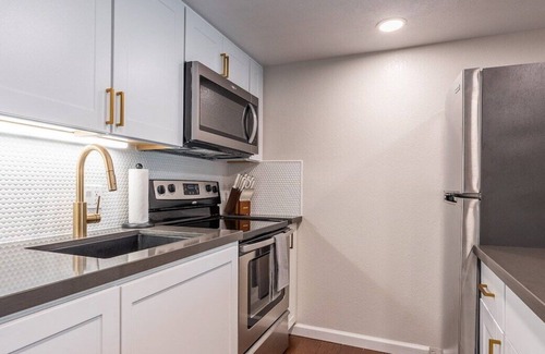 Mammoth Lakes Condo | Sierra Luxe Condo-Located in the center of town!