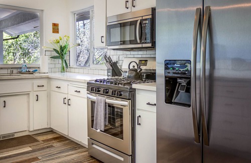 Three Rivers House | "Sierra River House" on the Main Fork of the Kaweah River. Breathtaking Views!