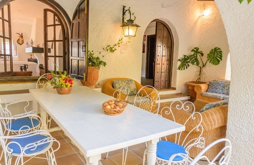 Alcaucin Villa | Sierra Tejeda - El Alcazar Alcaucín by Ruralidays