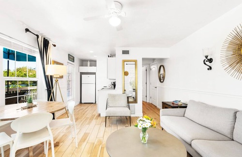 Siesta Key House | Siesta Key Bungalows, the Lagoon Bungalows Complex