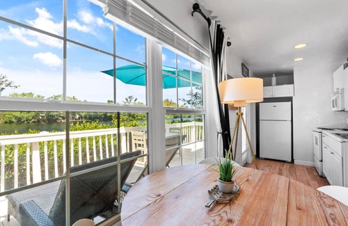 Siesta Key House | Siesta Key Bungalows, the Lagoon Bungalows Complex