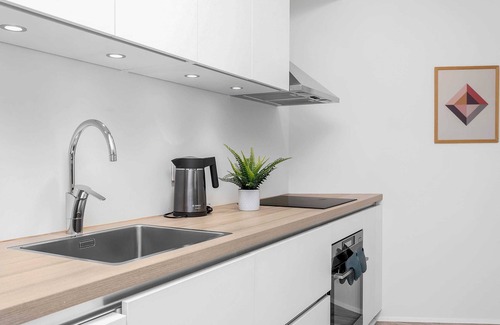 Hliðar Apartment | SIF Beautiful 1 Bedroom Aparment