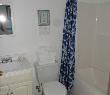 North End Hotel | Sifting Sands Motel