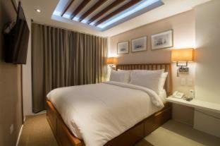 Manoc-Manoc Hotel | Signature Boracay Blue