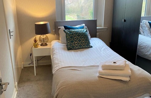 Blantyre Apartment | Signature - Park Lane House - Blantyre