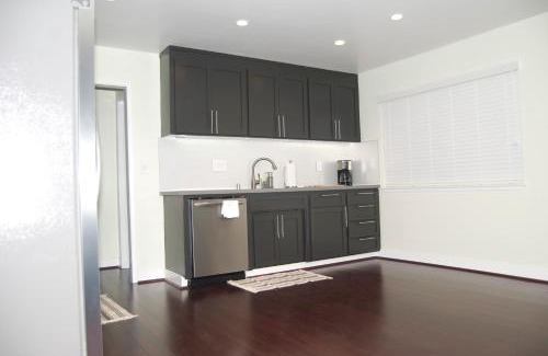 Rex Manor Apartment | Silicon Valley Stays Casa Tres
