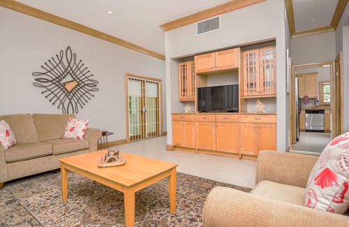Nassau House | Silk Cotton Villa 3