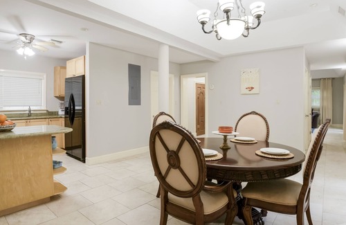 Nassau House | Silk Cotton Villa 4