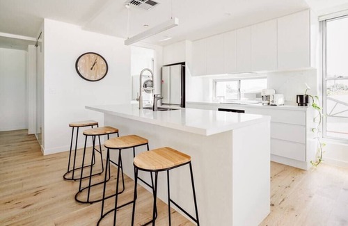 Coolum Beach Apartment | SILK | New Modern Condo 400m to the Beach