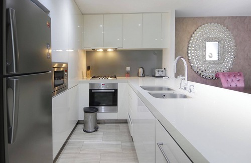 Jadaf Apartment | Silk Valley - Luxury 1 Bedroom close to Plazzo Versace